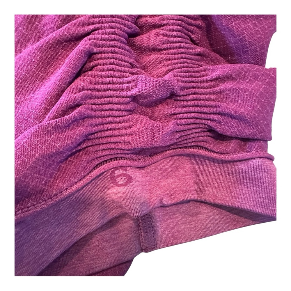 Lululemon in The Flow Crop LL Leggings Size 6 Plumb purple seamless NWOT - Picture 3 of 4